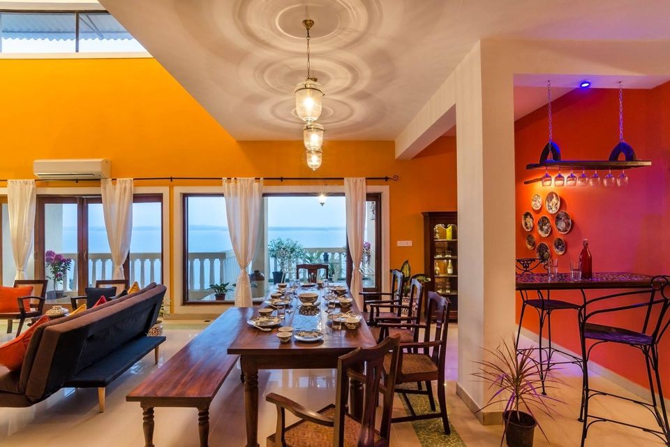 Dining Room – Table