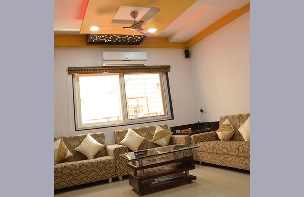 Sofa – Center Table