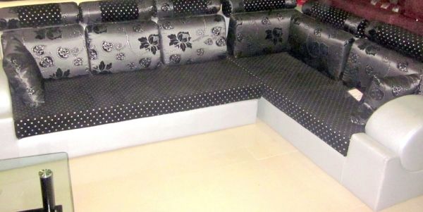Sofa – Center Table