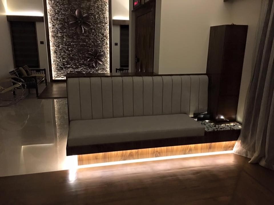 Sofa – Center Table