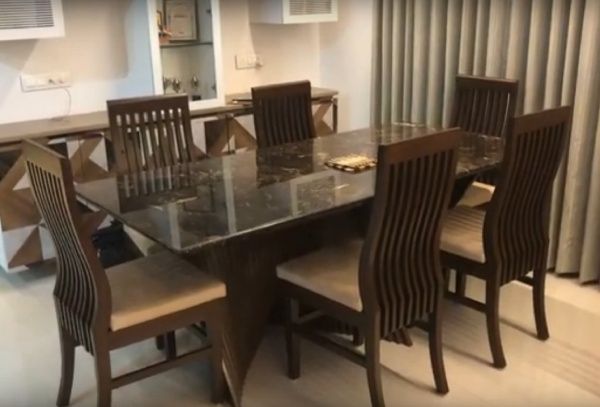 Dining Room – Table