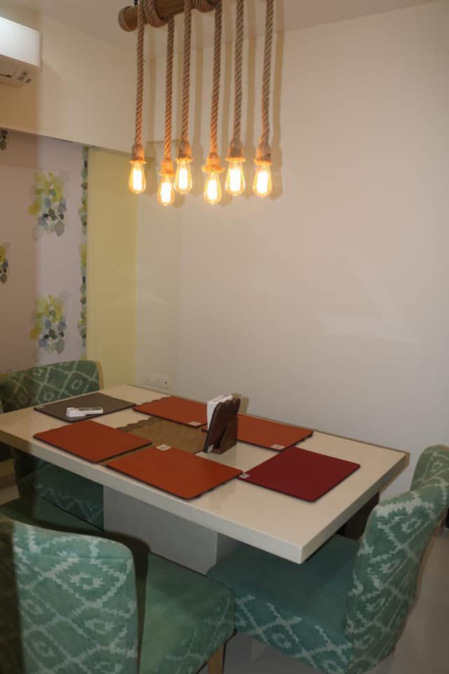 Dining Room – Table
