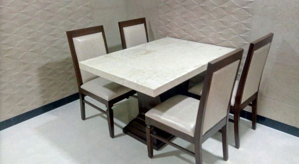 Dining Room – Table