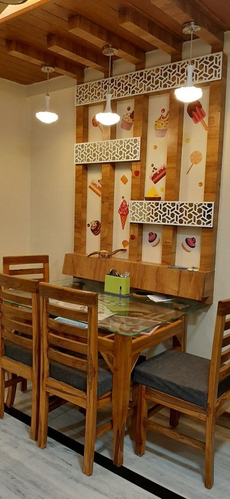 Dining Room – Table