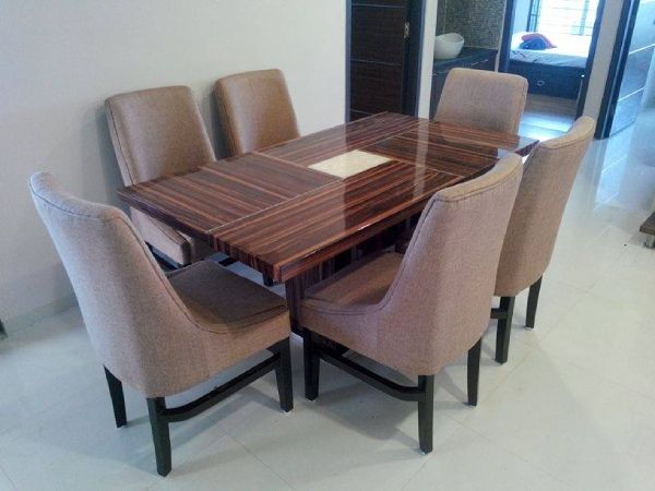 Dining Room – Table