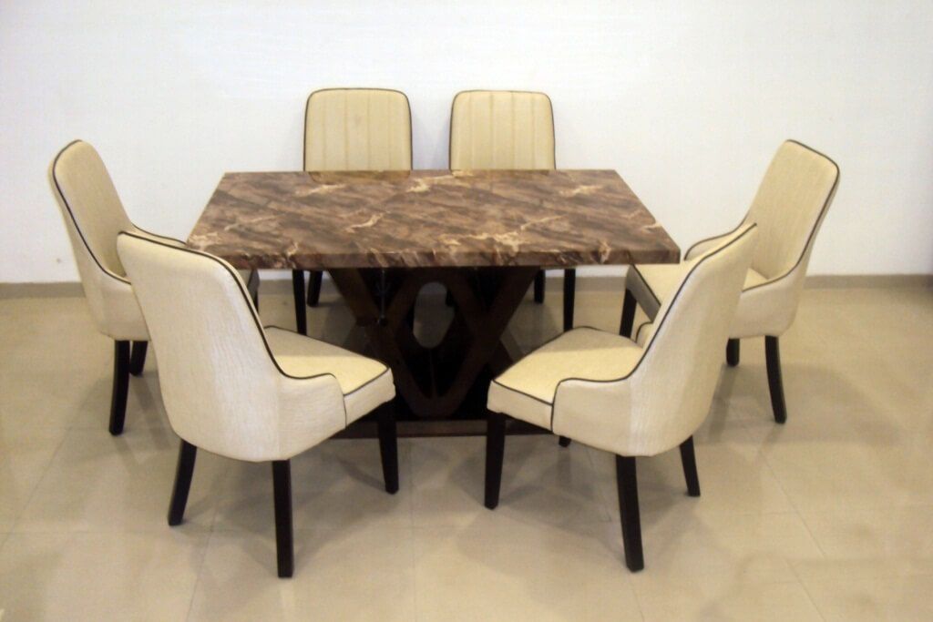 Dining Room – Table
