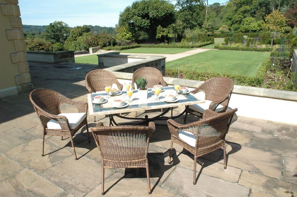 Dining Room – Table