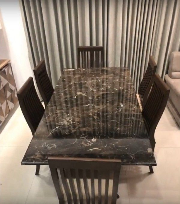 Dining Room – Table