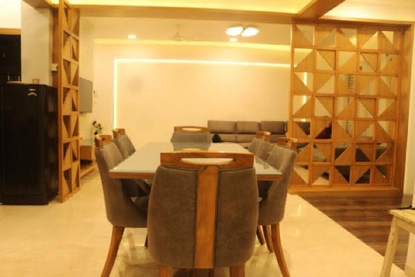 Dining Room – Table