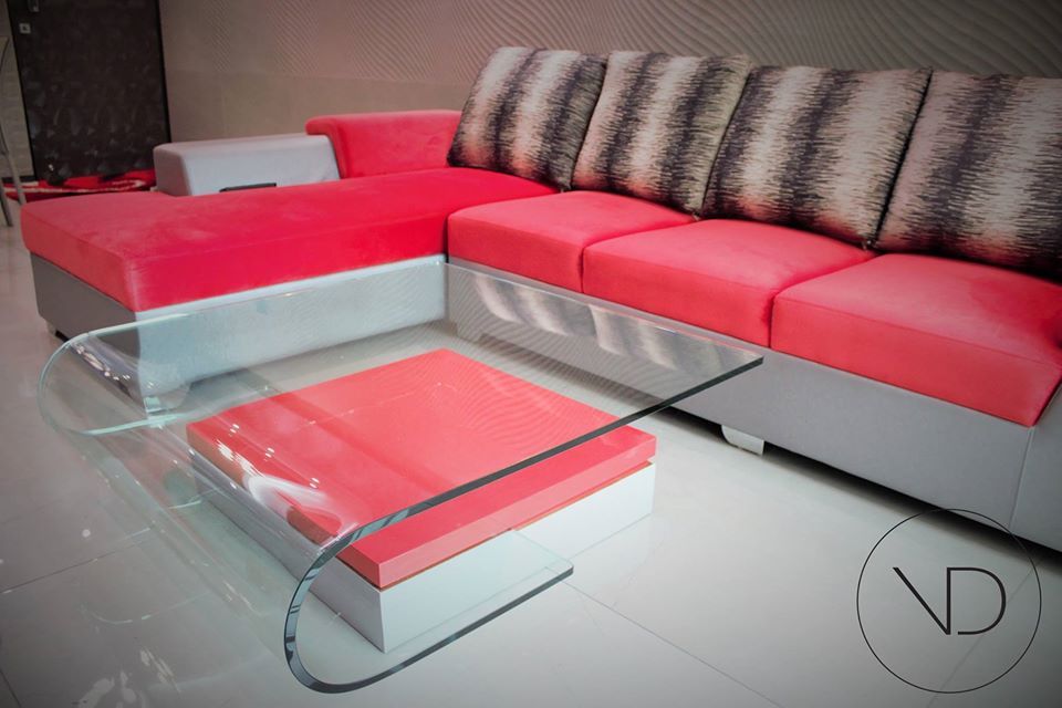 Sofa – Center Table