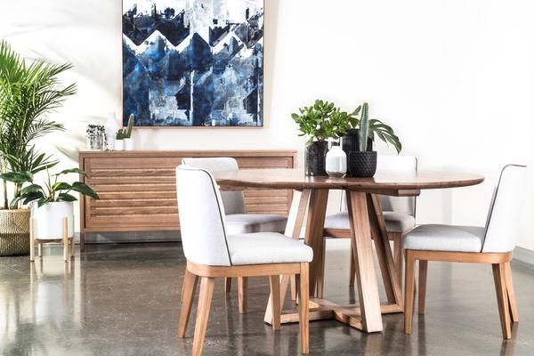 Dining Room – Table