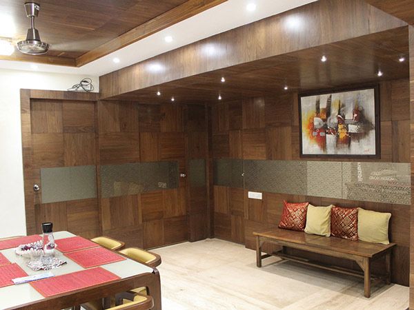 Dining Room – Table