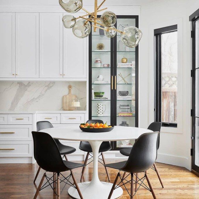Dining Room – Table