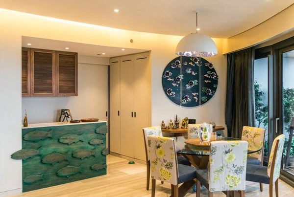 Dining Room – Table