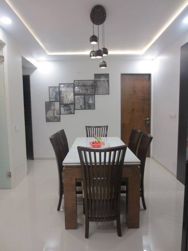 Dining Room – Table