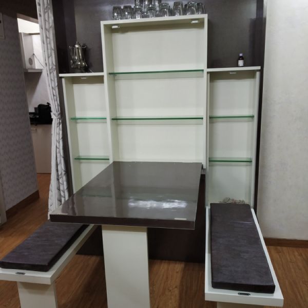 Dining Room – Table
