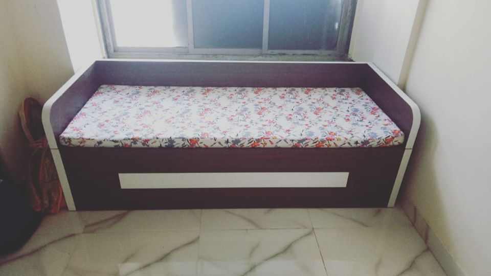 Sofa – Center Table