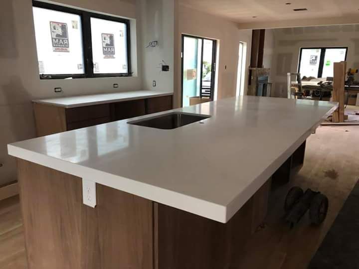 Dining Room – Table