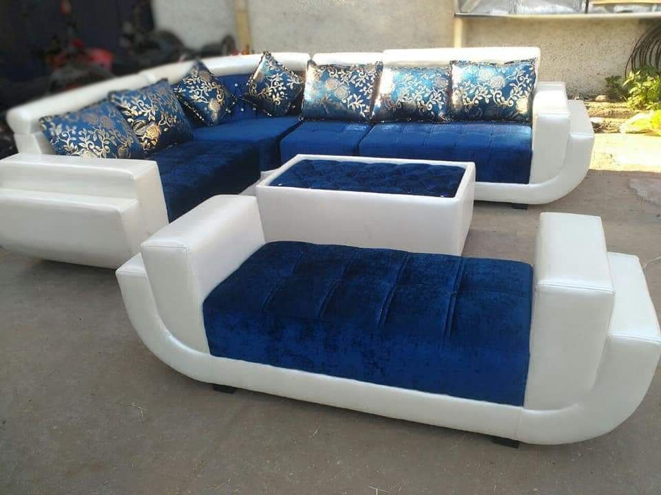 Sofa – Center Table