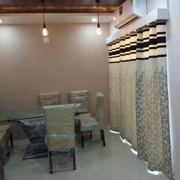 Dining Room – Table
