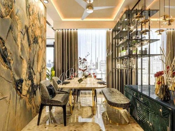 Dining Room – Table