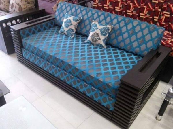 Sofa – Center Table
