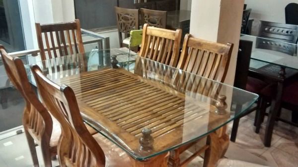Dining Room – Table