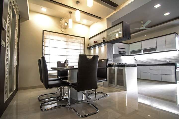 Dining Room – Table