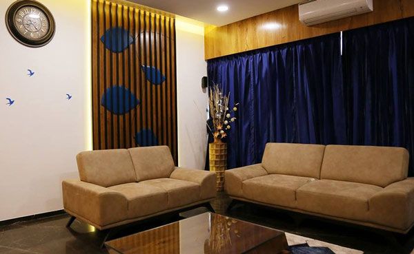 Sofa – Center Table