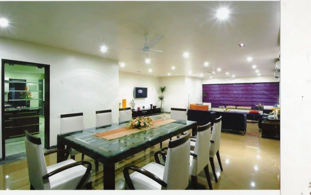 Dining Room – Table