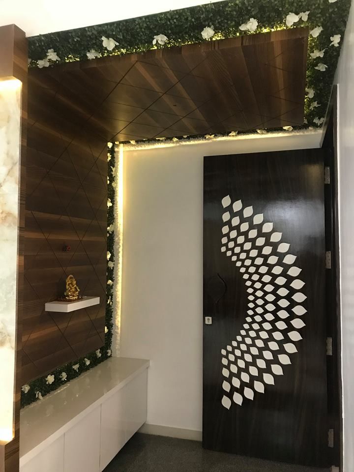 Entrance Foyer with Shoe Rack