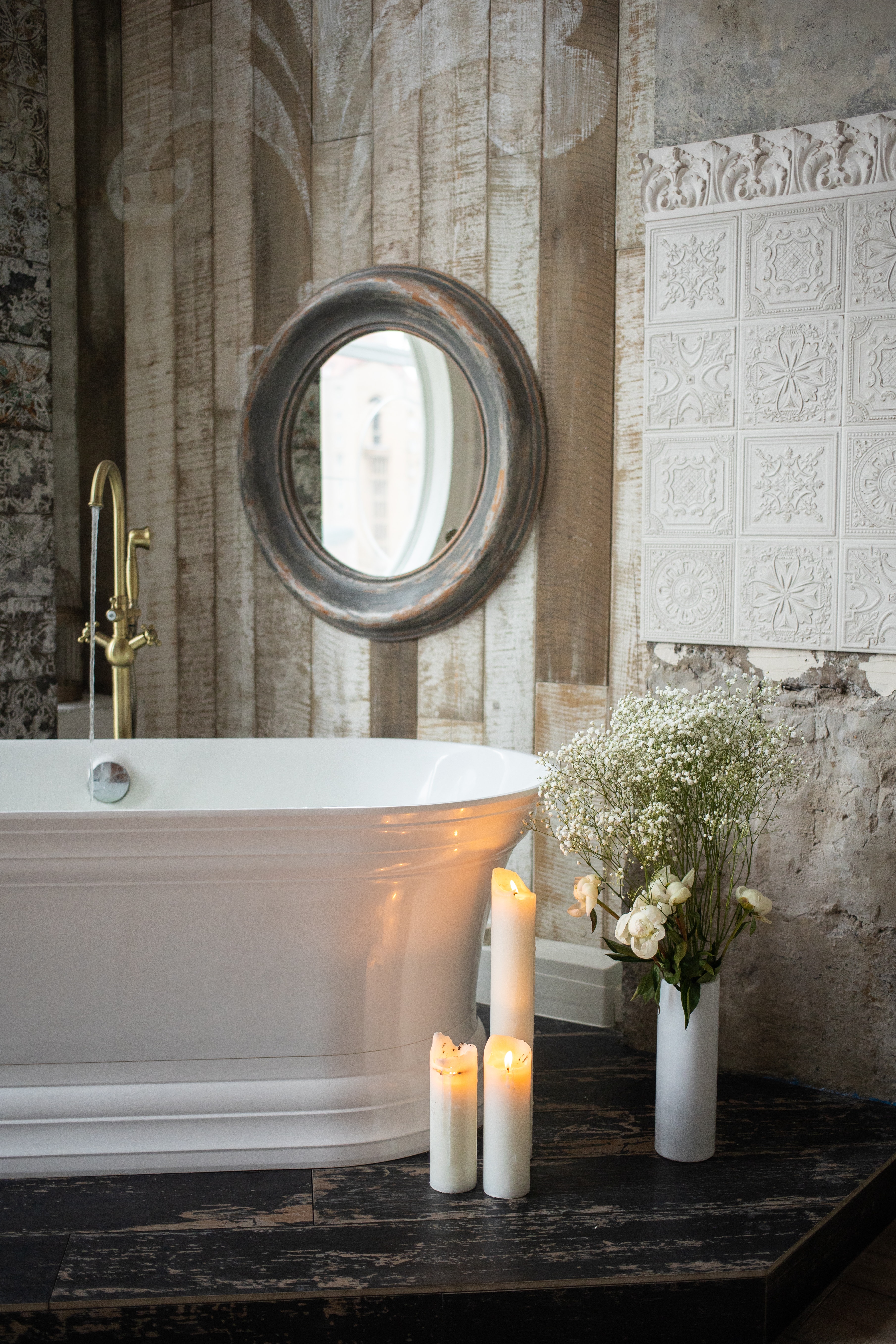 Freshening your Bathroom with Light scented candles