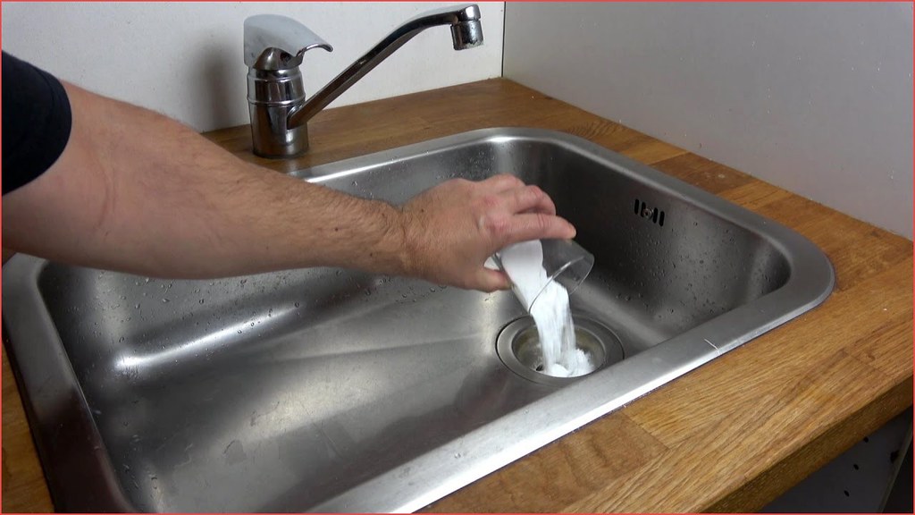 Use Baking Soda and Water in Drain