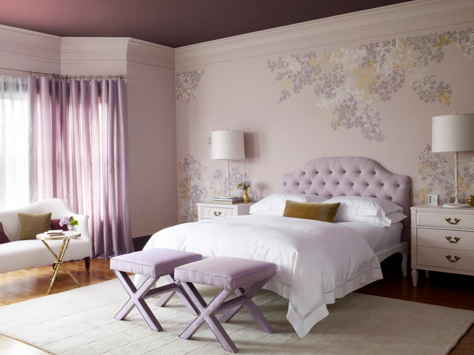 Off white and Lavender Colour Combo
