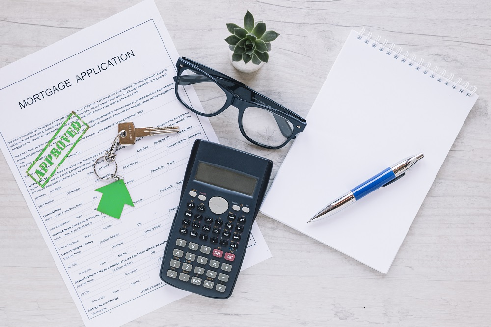 Paying a Monthly Mortgage and Property Maintenance Costs Paying a Monthly Mortgage and Property Maintenance Costs