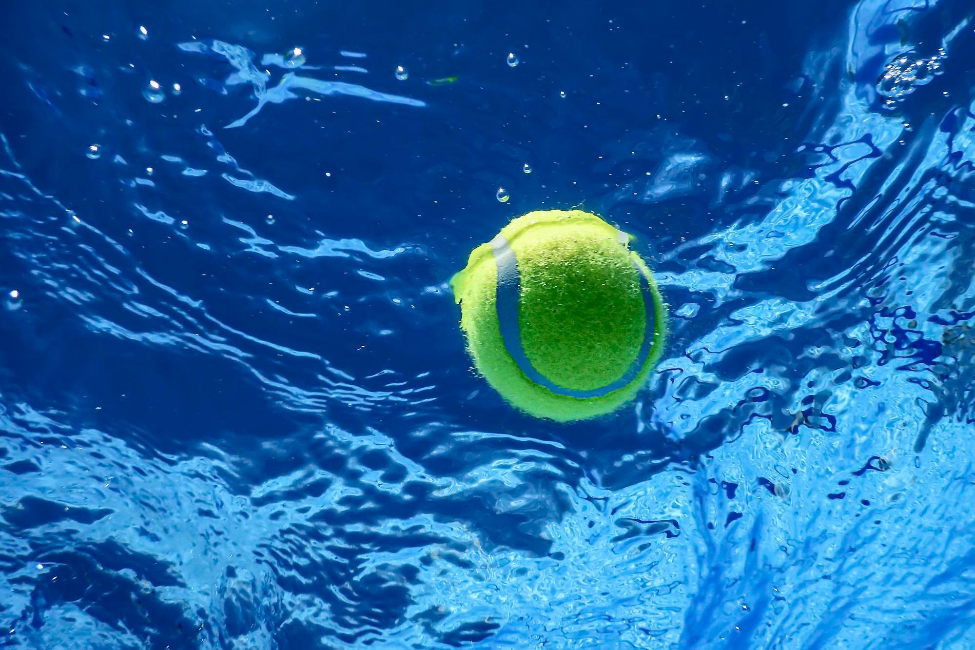 Tennis Ball as A Pool Cleaner