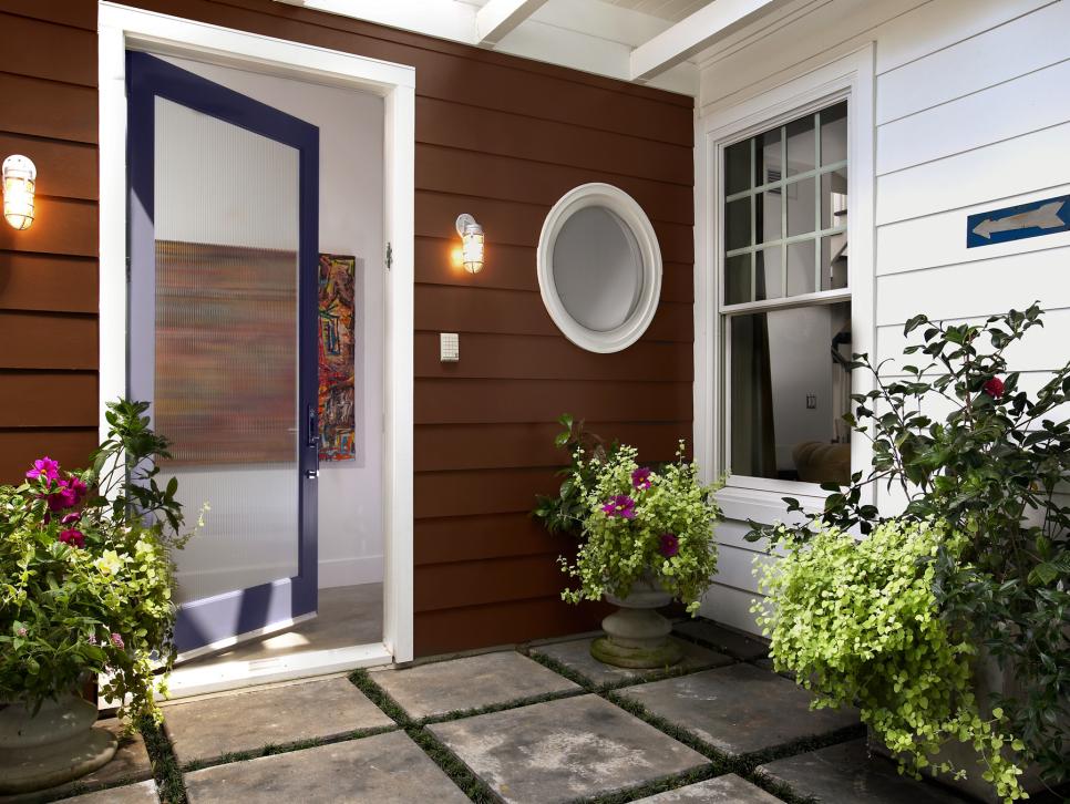Add Interest to Your Entranceway Add Interest to Your Entranceway