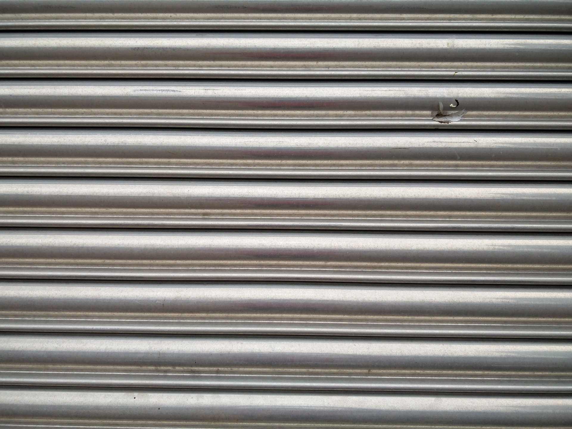 Aluminum or Galvanized Iron Surface Aluminum or Galvanized Iron Surface