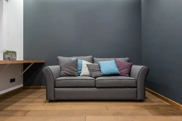 Balanced Arrangement for Cushions Balanced Arrangement for Cushions