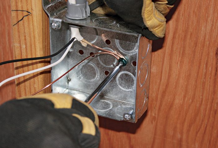Grounding a Metal Box Grounding a Metal Box