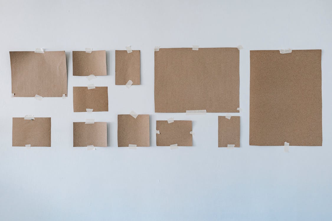Layout of Pictures on Wall 