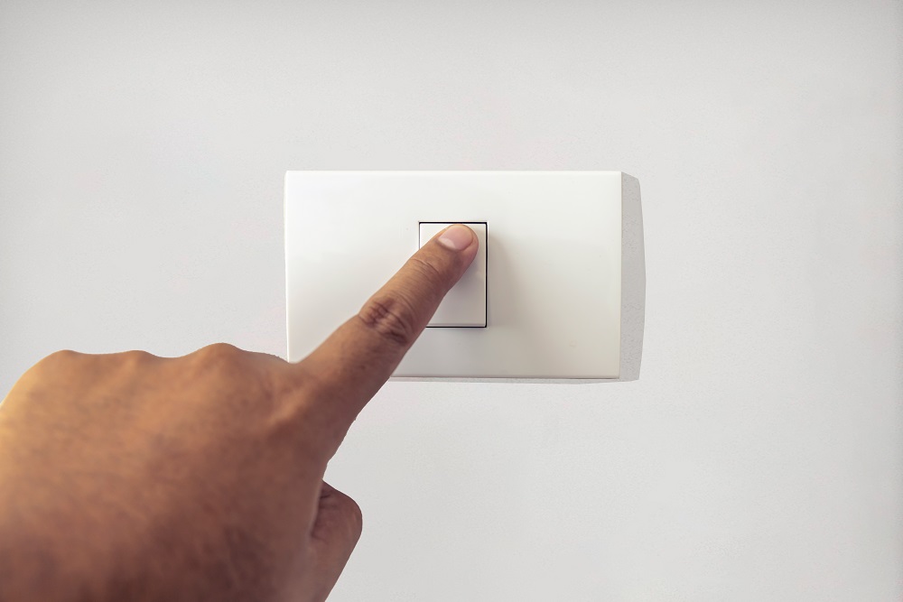 Turn Off The Bathroom Exhaust Fan's Power Turn Off The Bathroom Exhaust Fan's Power