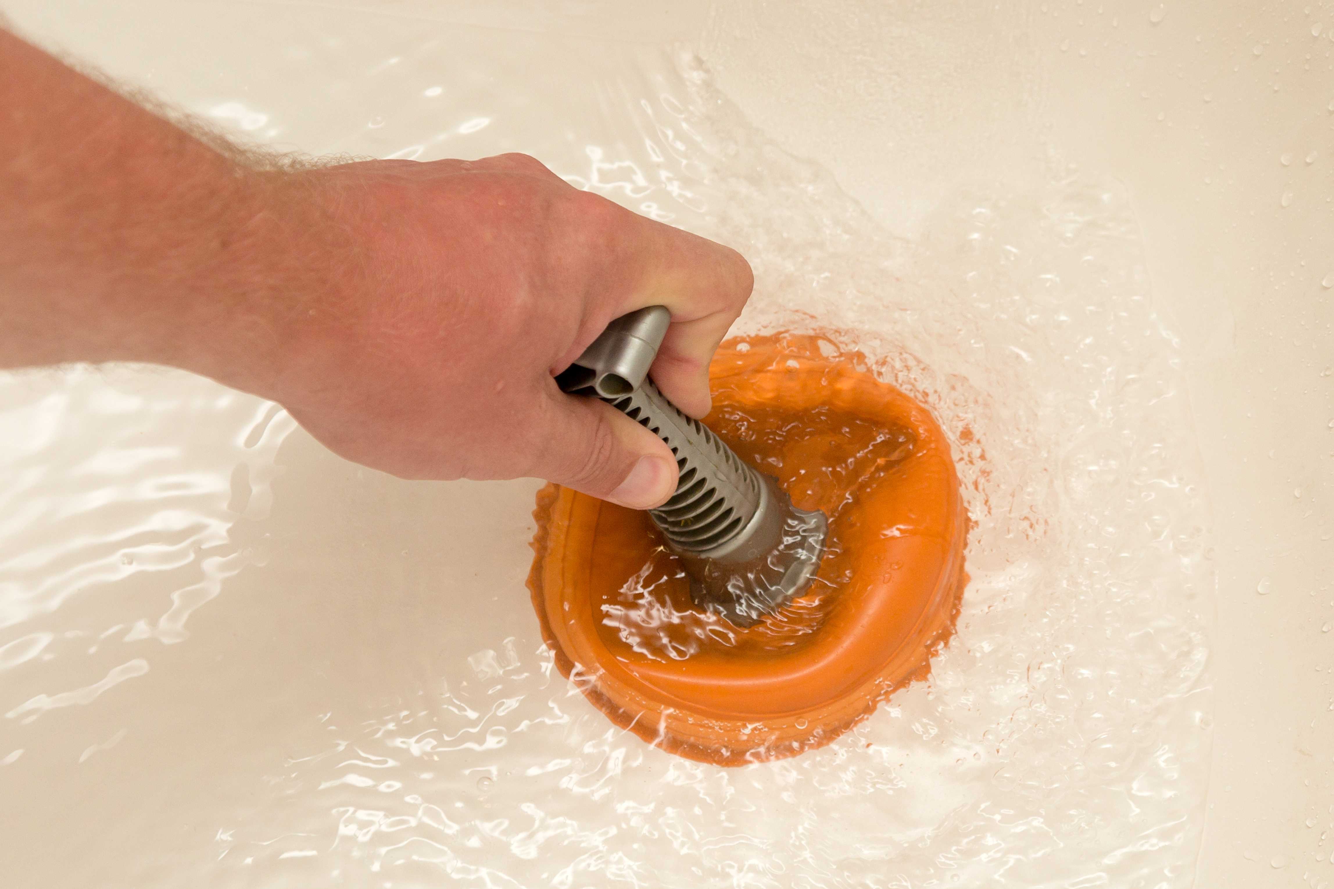 Use A Plunger Getting Rid Of Foul Smell With Use A Plunger