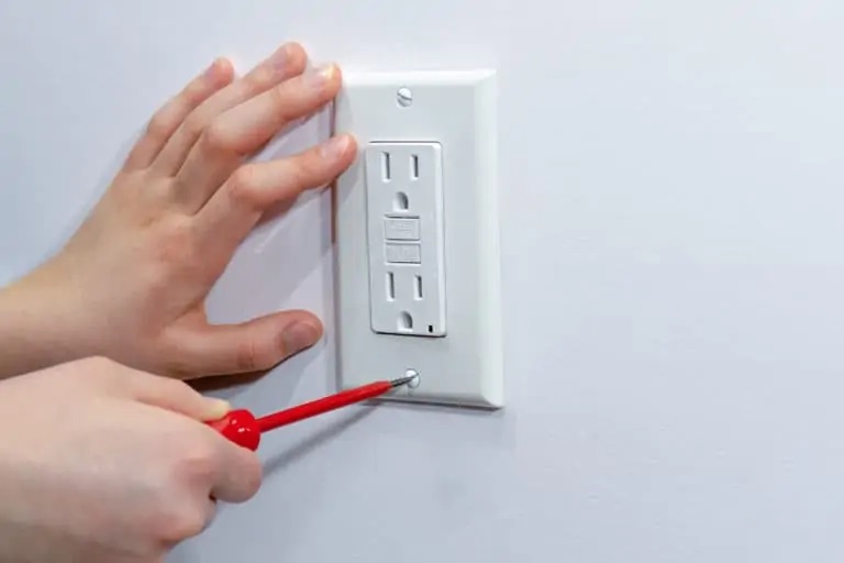 The Process – How to Wire a GFCI Outlet The Process – How to Wire a GFCI Outlet