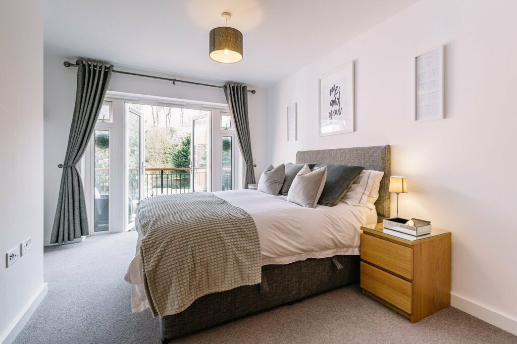 Bed Color Theme with Respect to Room Bed Color Theme with Respect to Room