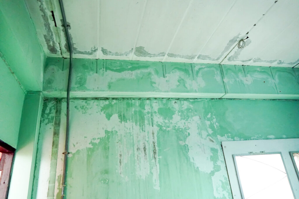 Condensation Line Damage the Ceiling and Wall