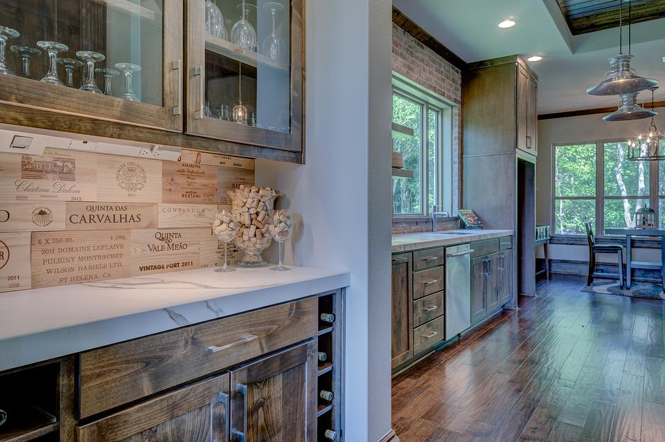 Traditional home bar Traditional Home Bar