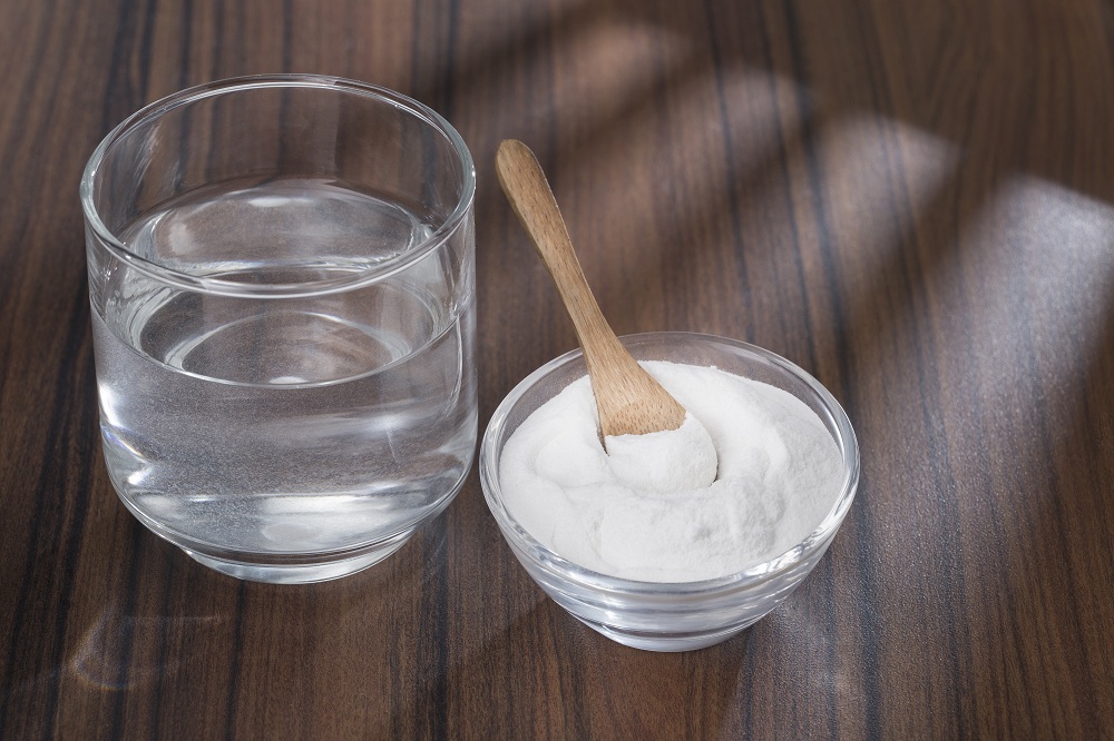 Baking Soda And Water To Clean Chlorine Stains