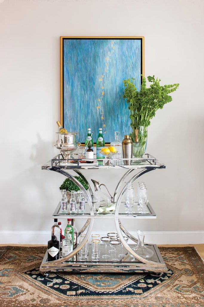 Stunning attention grabber bar cart Stunning attention grabber bar cart