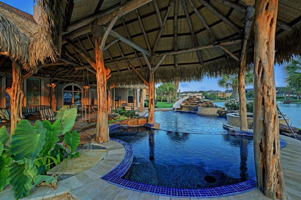 Balinese indoor pool
